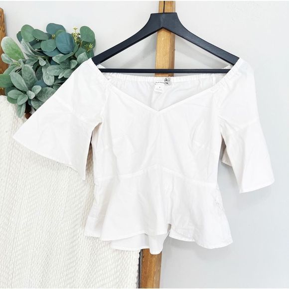 Club Monaco Tops - Club Monaco Peplum Crop Style Sweetheart Blouse